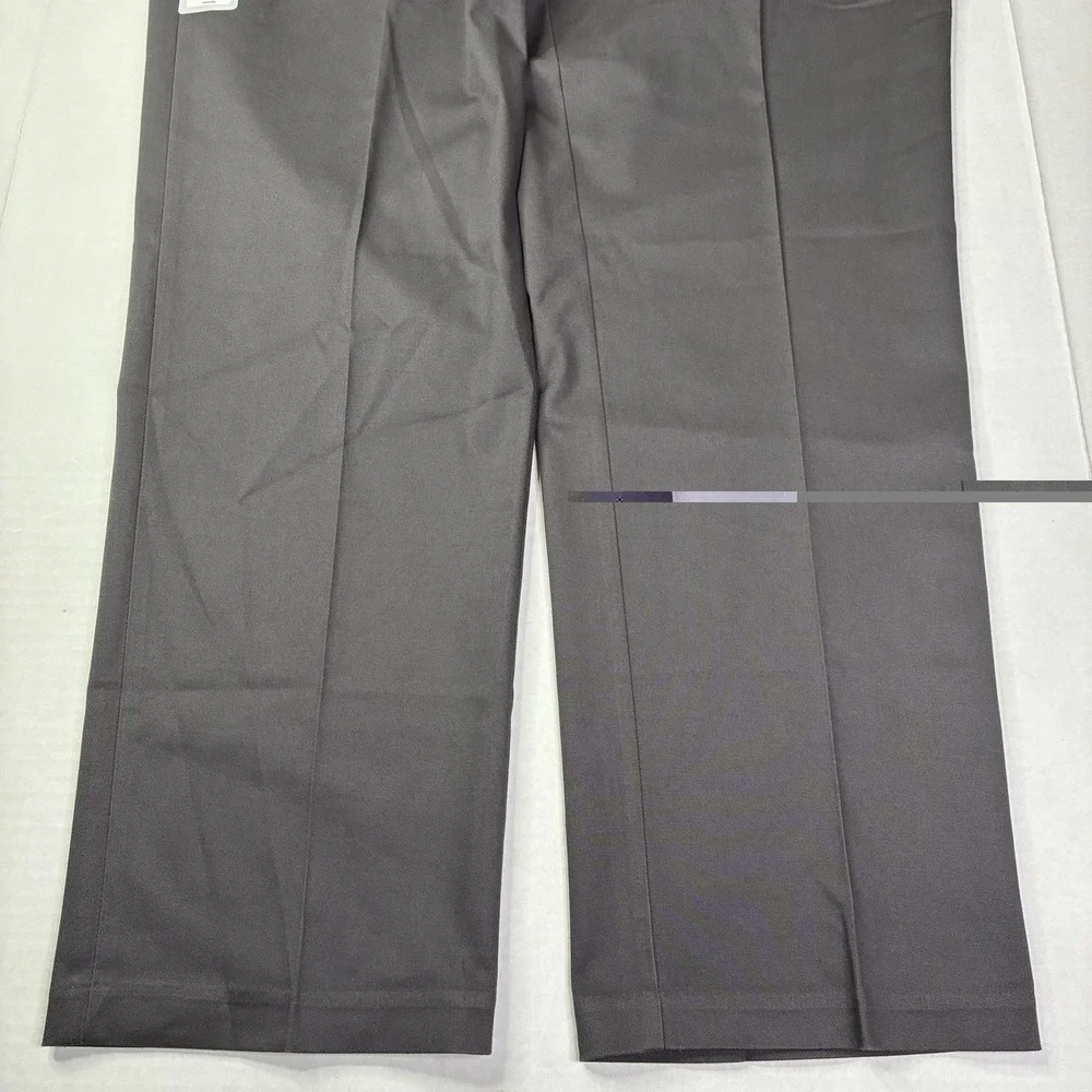 Haggar Performance Khakis Men's Size 36x30 Dark Gray Straight Fit Comfort Waist